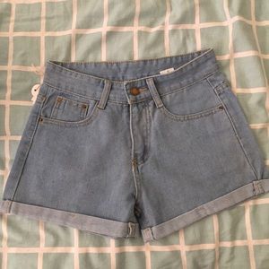 Super cute high rise shorts